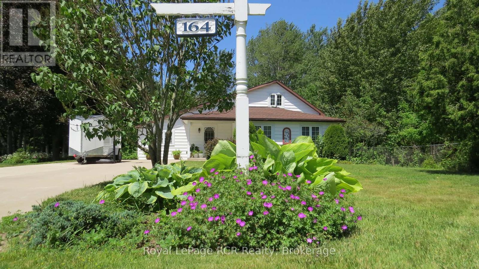 












164 EDWARD STREET

,
Saugeen Shores,




Ontario
N0H2L0

