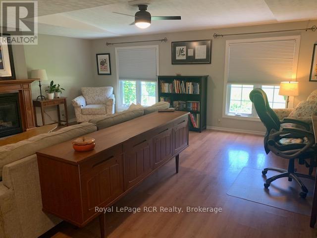 












164 EDWARD STREET

,
Saugeen Shores,




Ontario
N0H2L0

