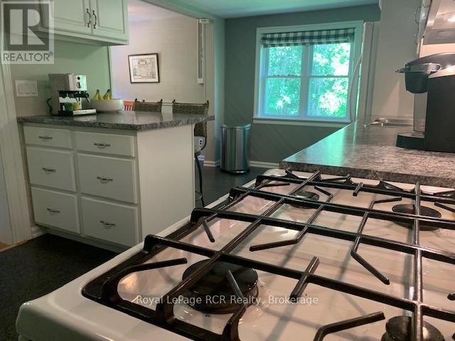 












164 EDWARD STREET

,
Saugeen Shores,




Ontario
N0H2L0

