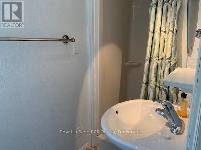 












164 EDWARD STREET

,
Saugeen Shores,




Ontario
N0H2L0

