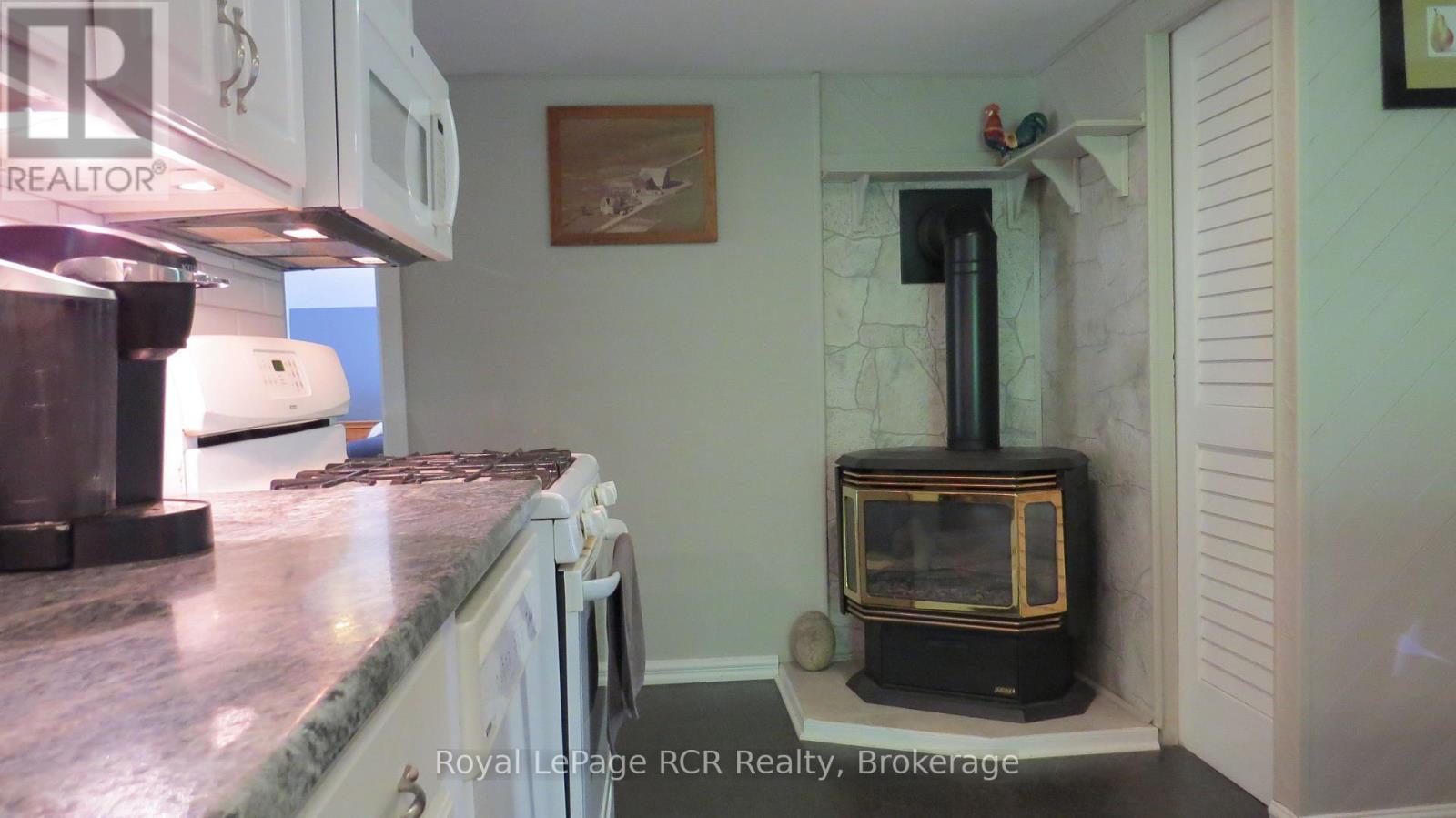 












164 EDWARD STREET

,
Saugeen Shores,




Ontario
N0H2L0

