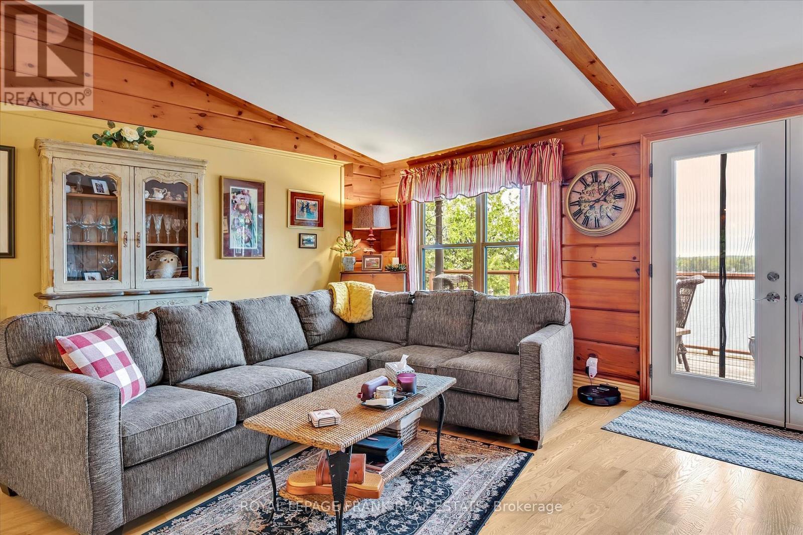 












124 FIRE ROUTE 66

,
Trent Lakes,




Ontario
K0L2J0

