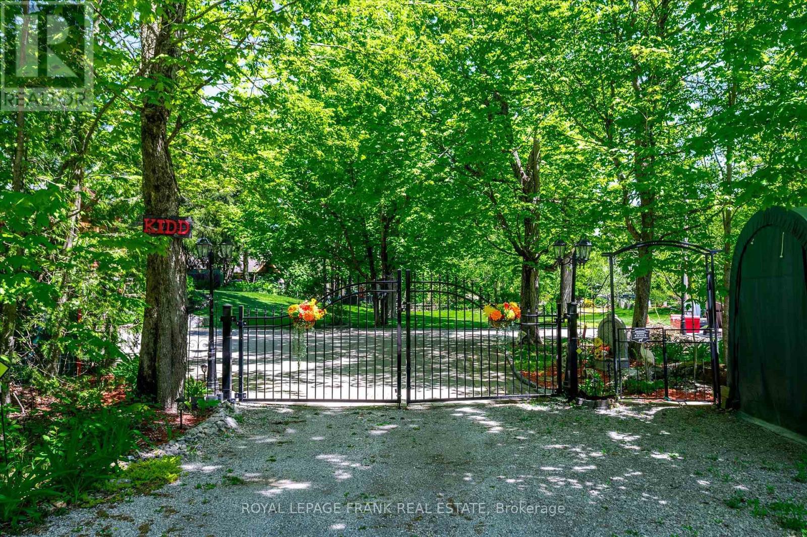 












124 FIRE ROUTE 66

,
Trent Lakes,




Ontario
K0L2J0


