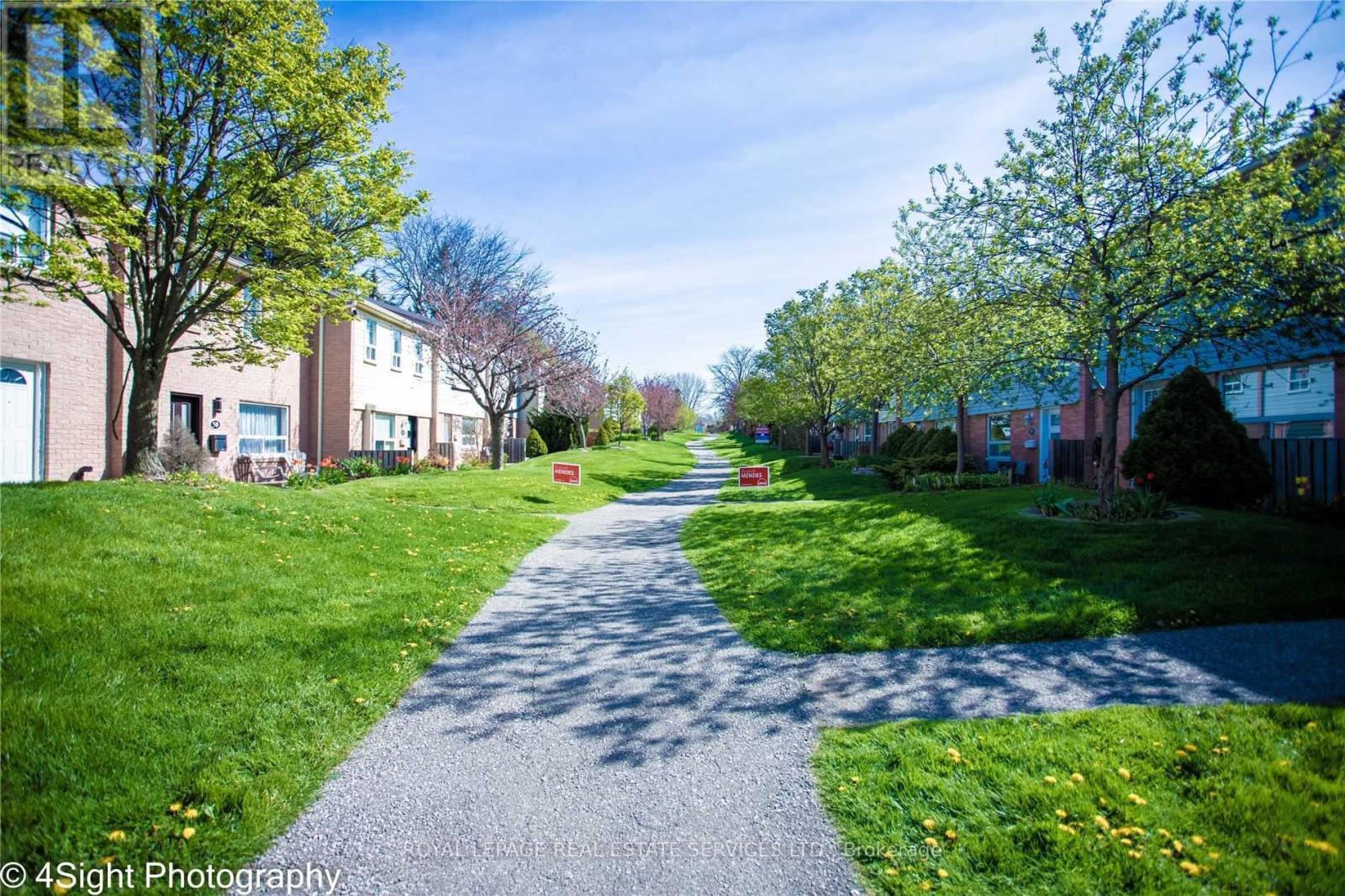 












47 - 1055 SHAWNMARR ROAD

,
Mississauga,




Ontario
L5H3V2

