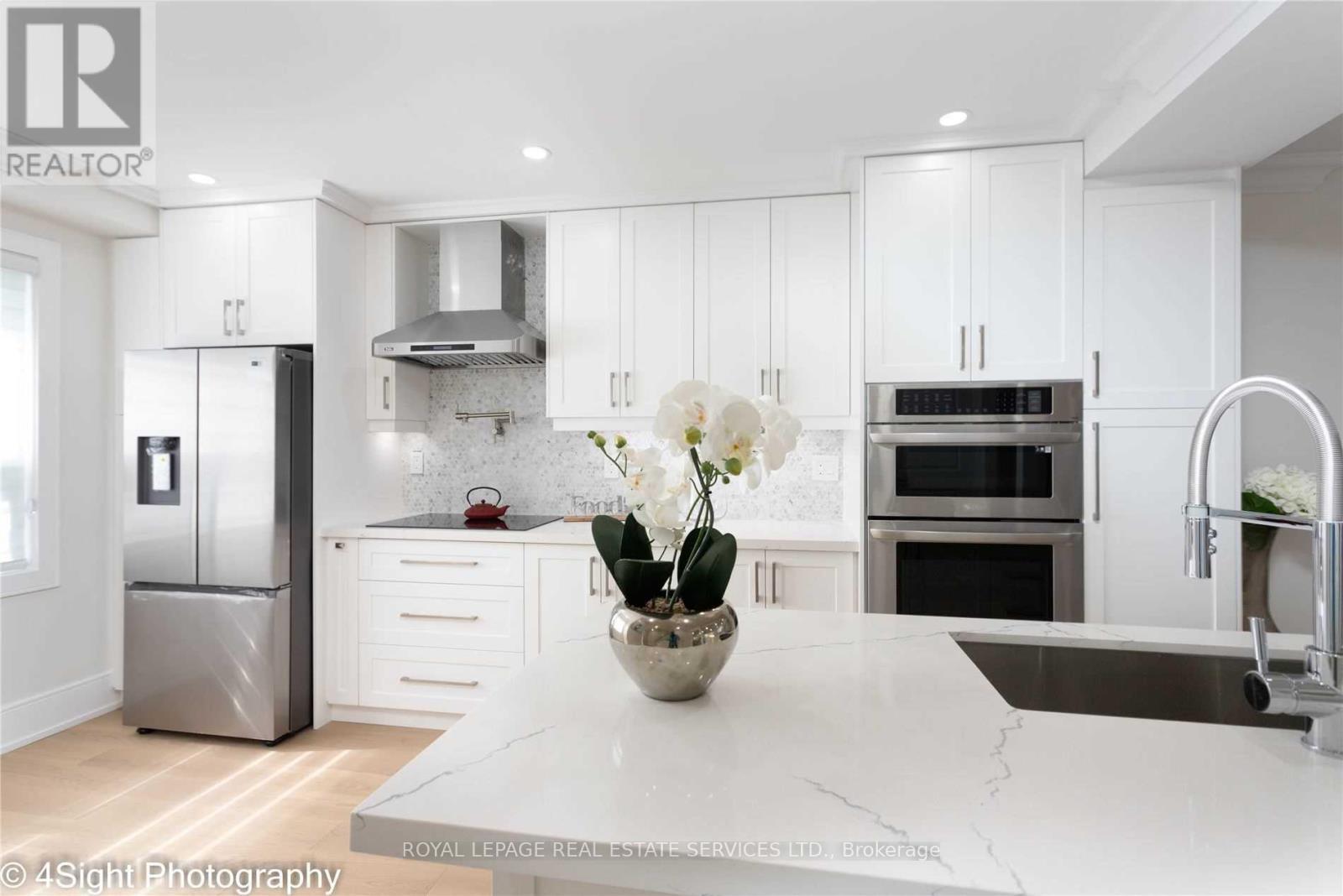 












47 - 1055 SHAWNMARR ROAD

,
Mississauga,




Ontario
L5H3V2

