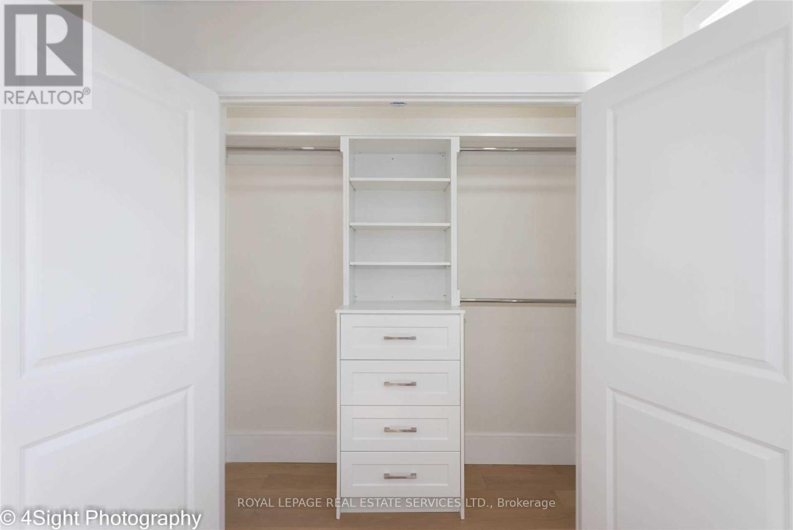 












47 - 1055 SHAWNMARR ROAD

,
Mississauga,




Ontario
L5H3V2

