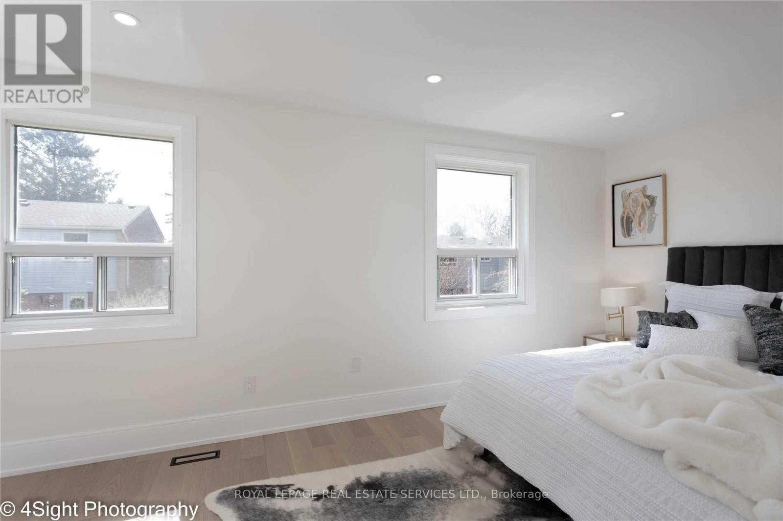 












47 - 1055 SHAWNMARR ROAD

,
Mississauga,




Ontario
L5H3V2

