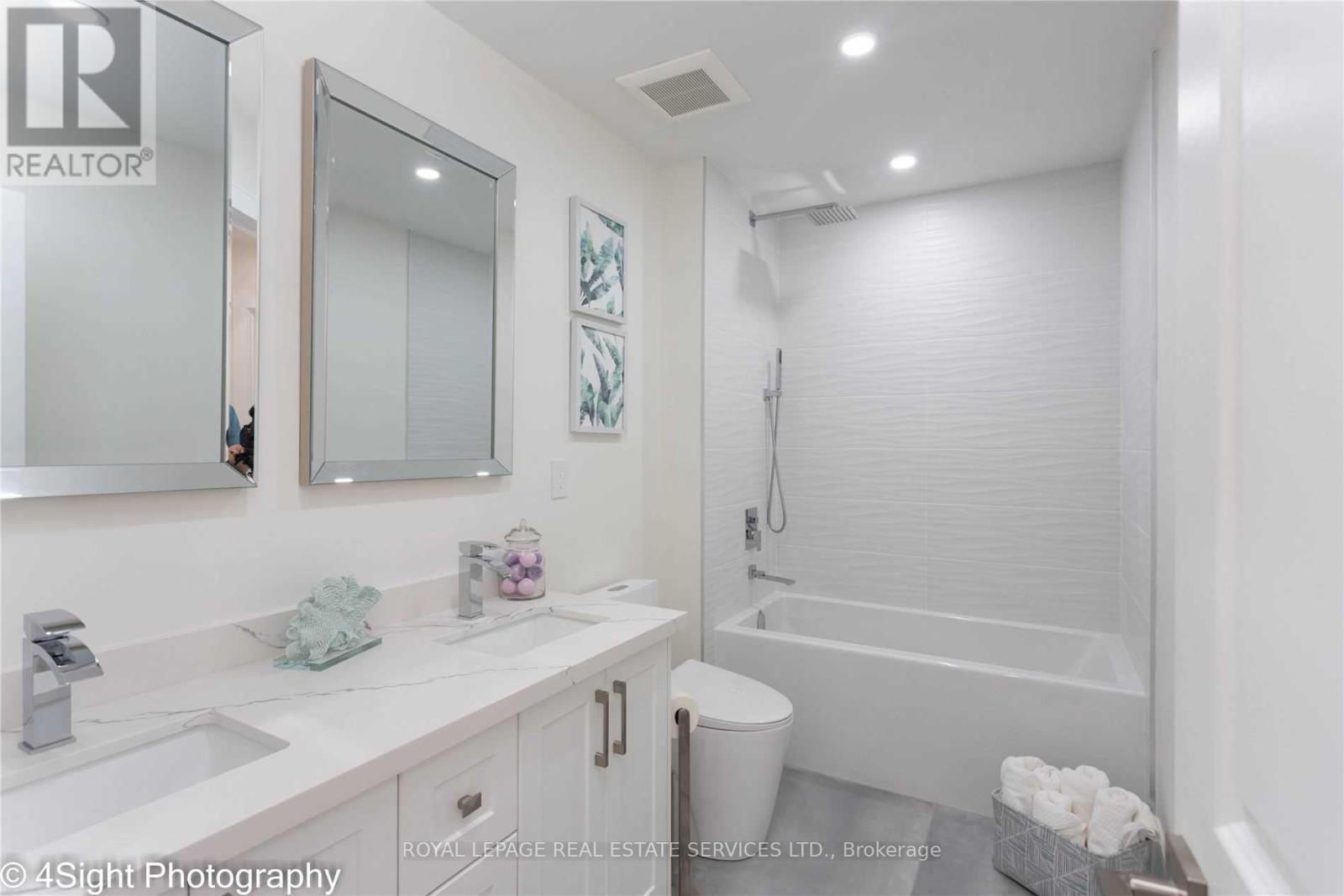 












47 - 1055 SHAWNMARR ROAD

,
Mississauga,




Ontario
L5H3V2

