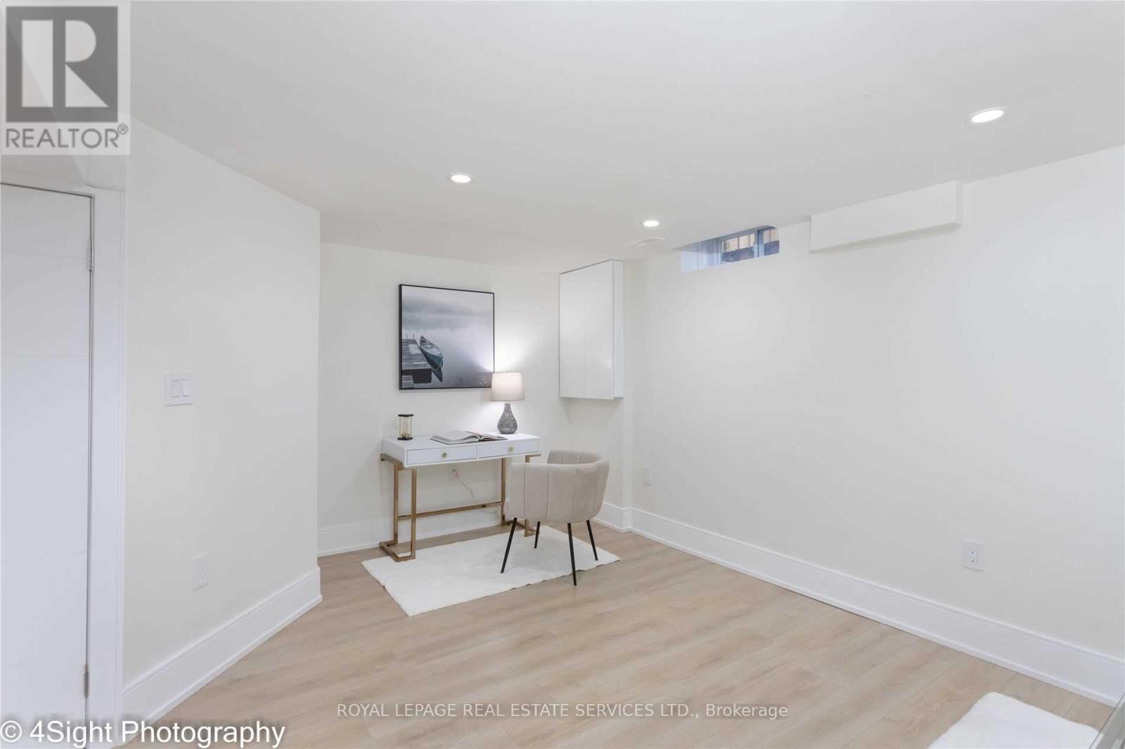 












47 - 1055 SHAWNMARR ROAD

,
Mississauga,




Ontario
L5H3V2

