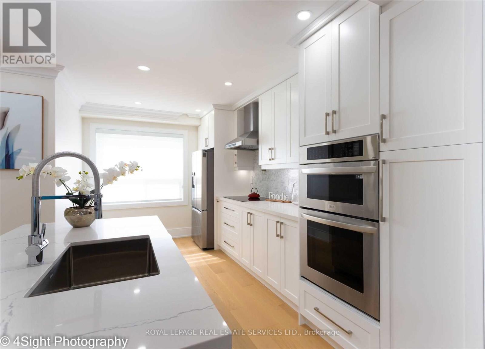 












47 - 1055 SHAWNMARR ROAD

,
Mississauga,




Ontario
L5H3V2

