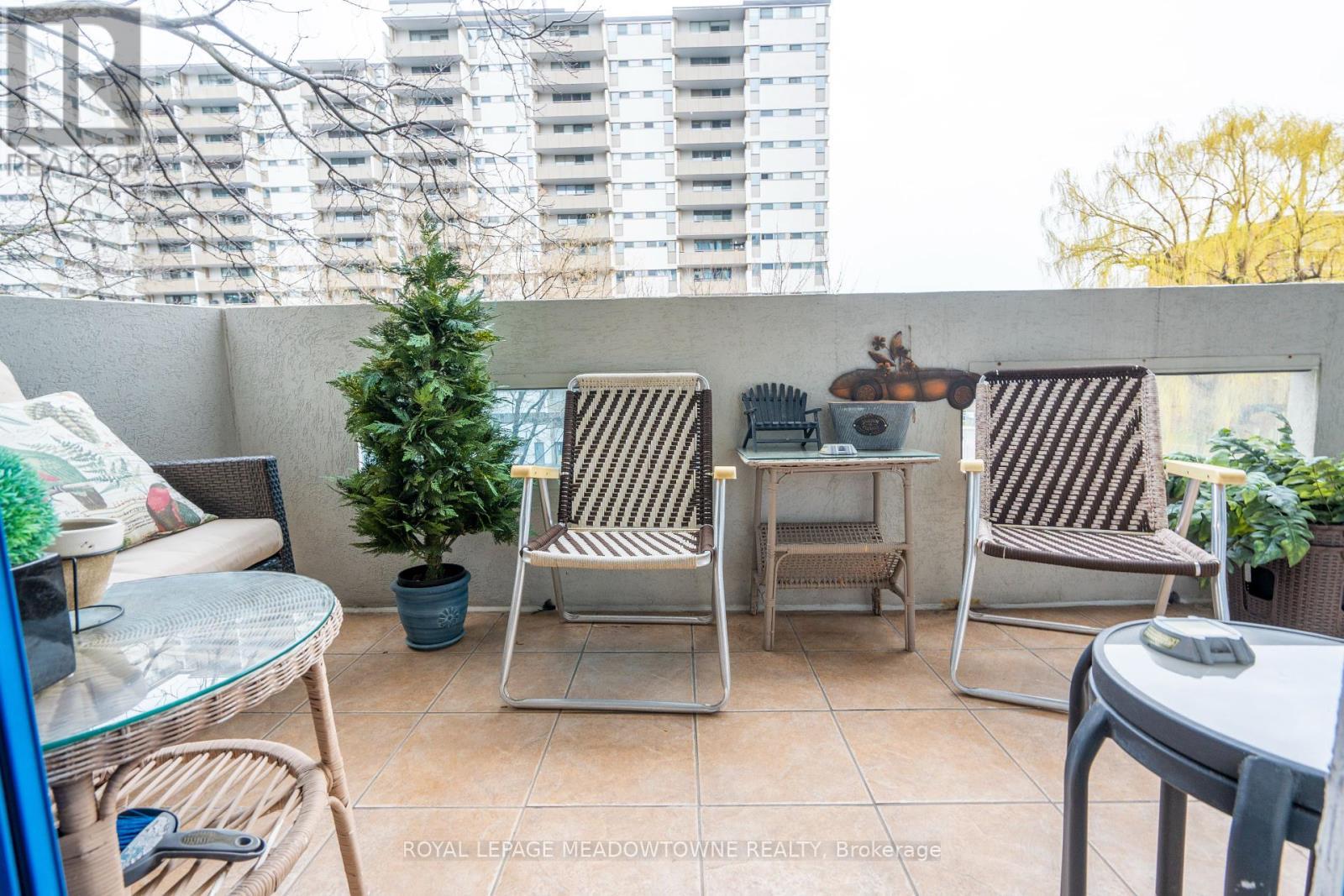 












304 - 1272 ONTARIO STREET

,
Burlington,




Ontario
L7S2L8

