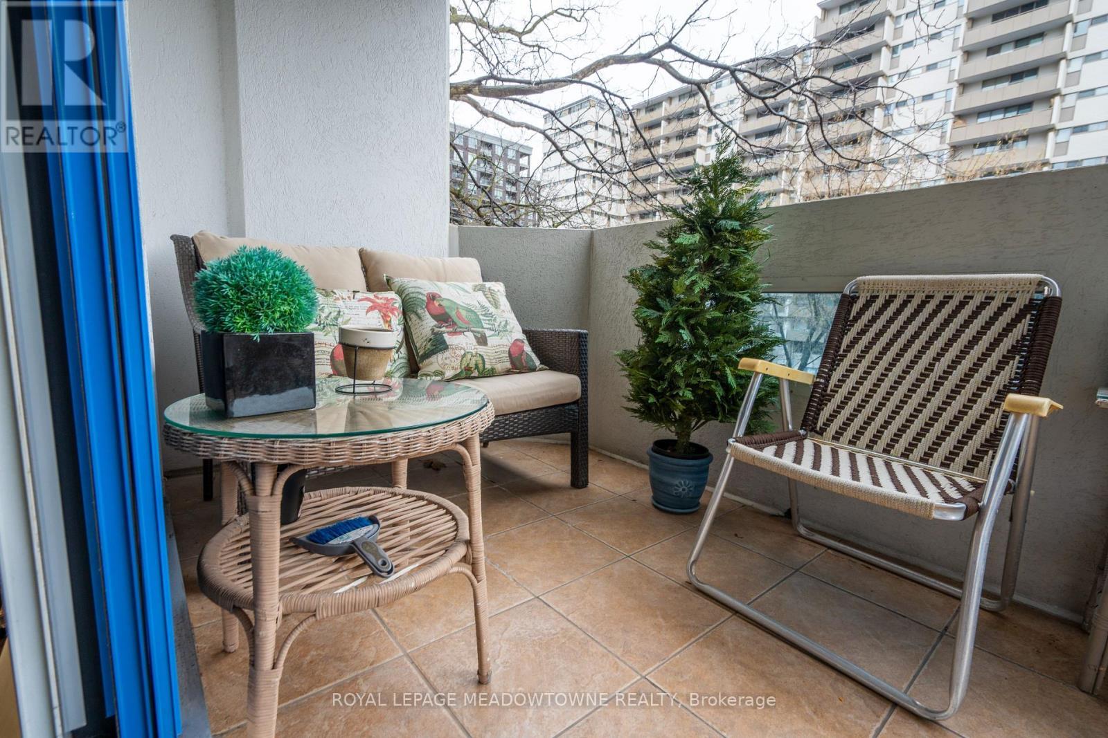 












304 - 1272 ONTARIO STREET

,
Burlington,




Ontario
L7S2L8


