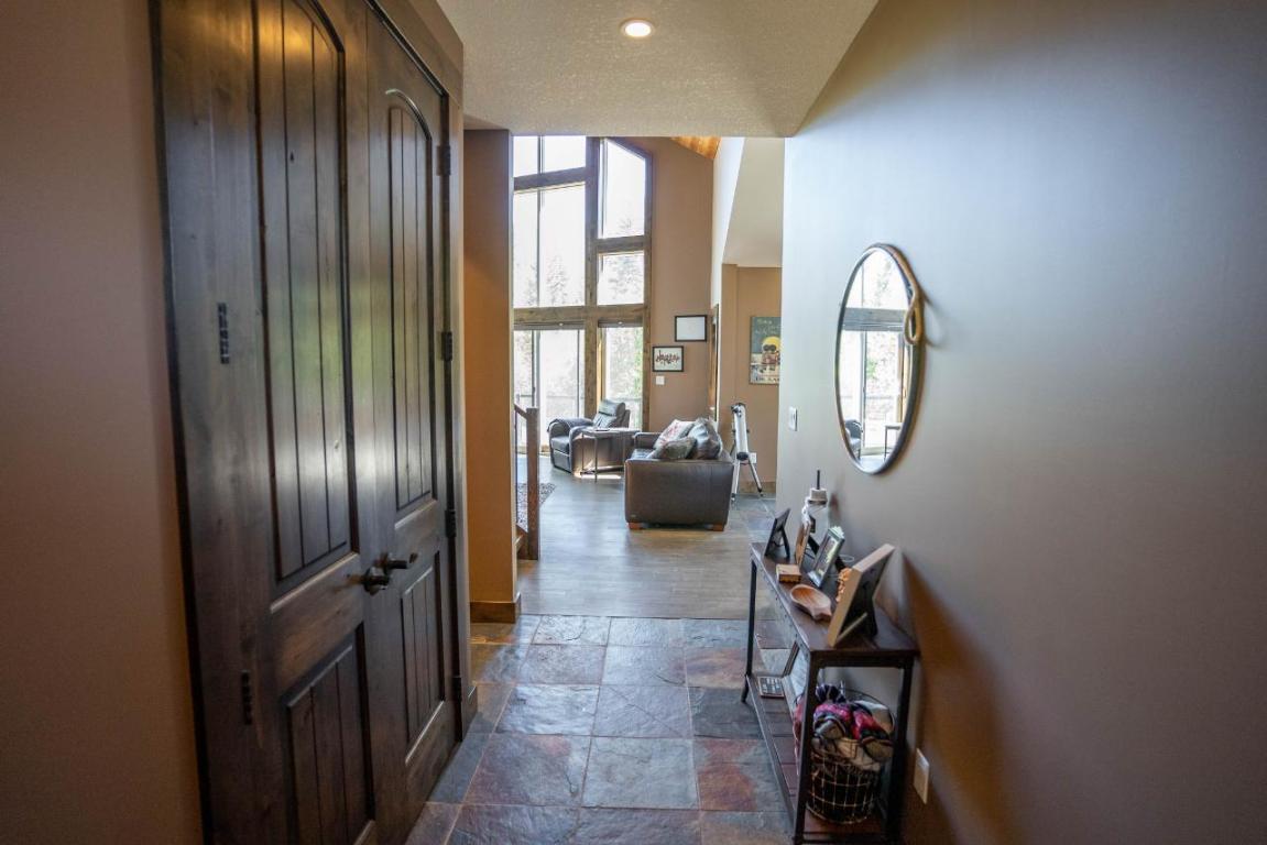 









6320


Robert

Road,
Jaffray,




BC
V0B 1T0

