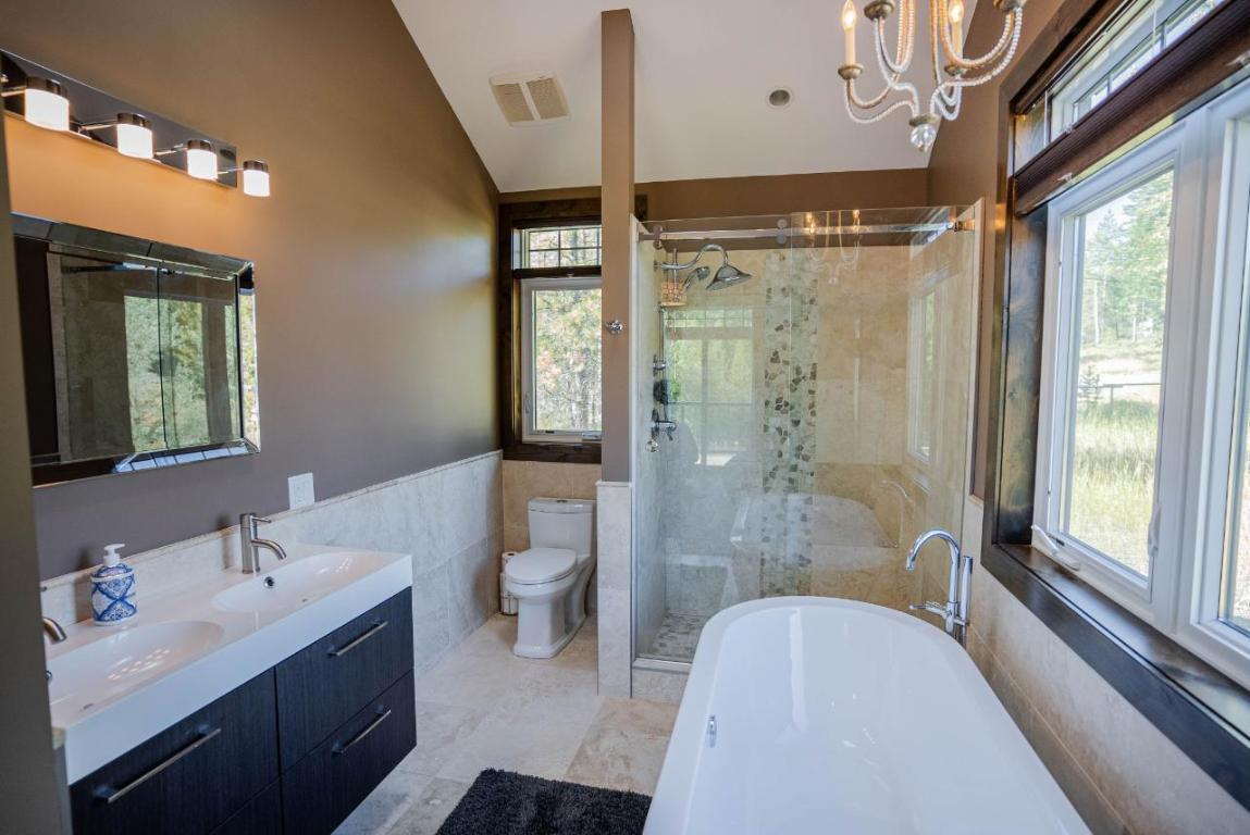 









6320


Robert

Road,
Jaffray,




BC
V0B 1T0

