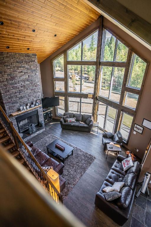 









6320


Robert

Road,
Jaffray,




BC
V0B 1T0

