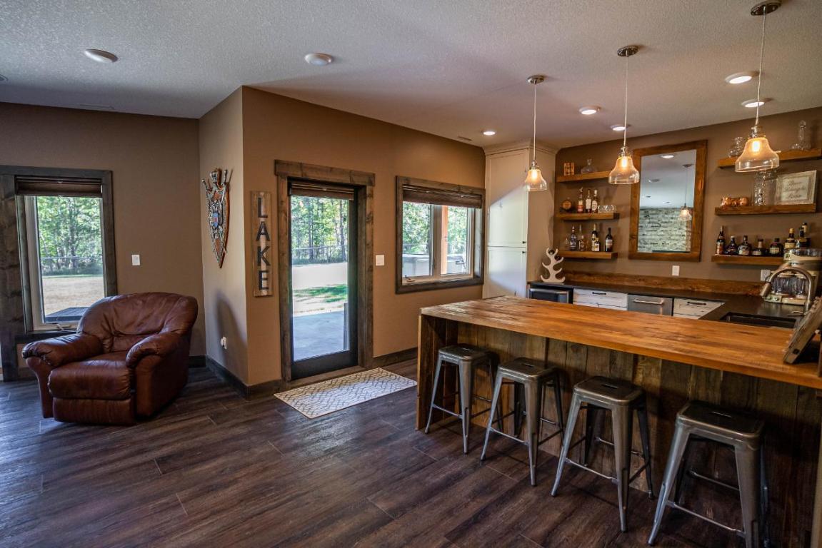 









6320


Robert

Road,
Jaffray,




BC
V0B 1T0

