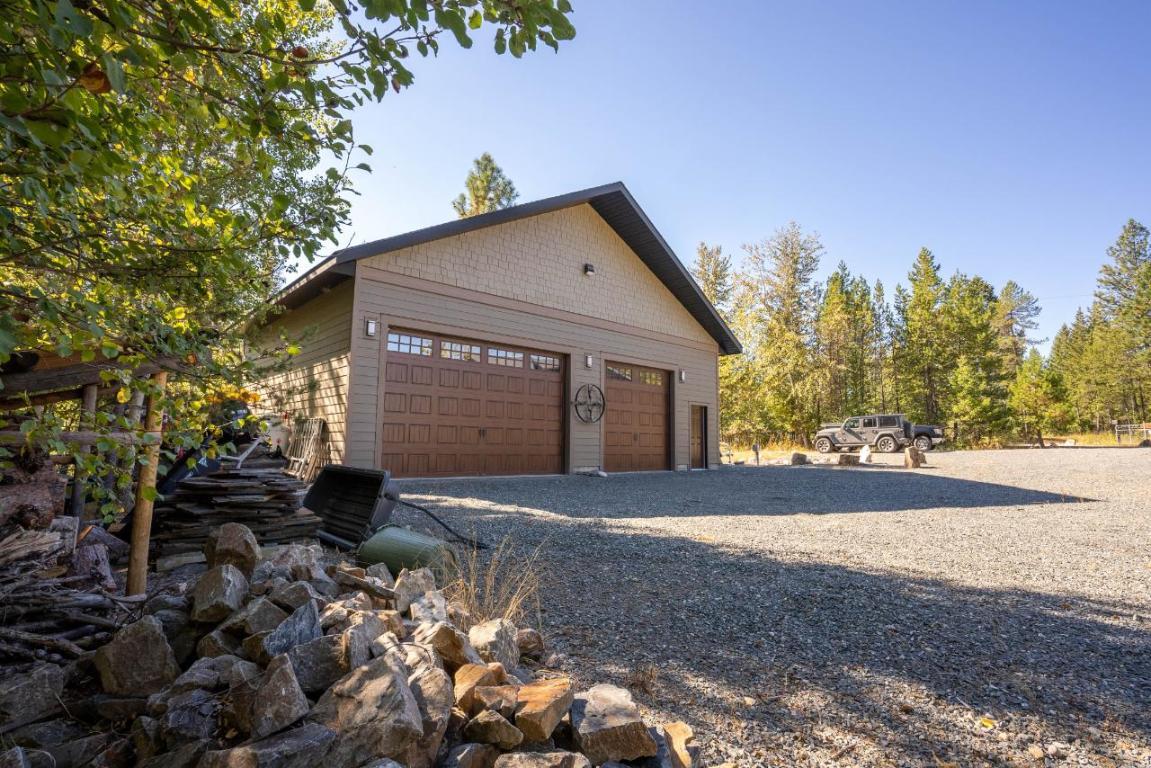 









6320


Robert

Road,
Jaffray,




BC
V0B 1T0

