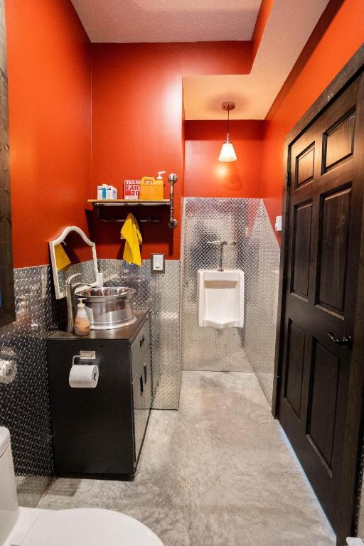 









6320


Robert

Road,
Jaffray,




BC
V0B 1T0

