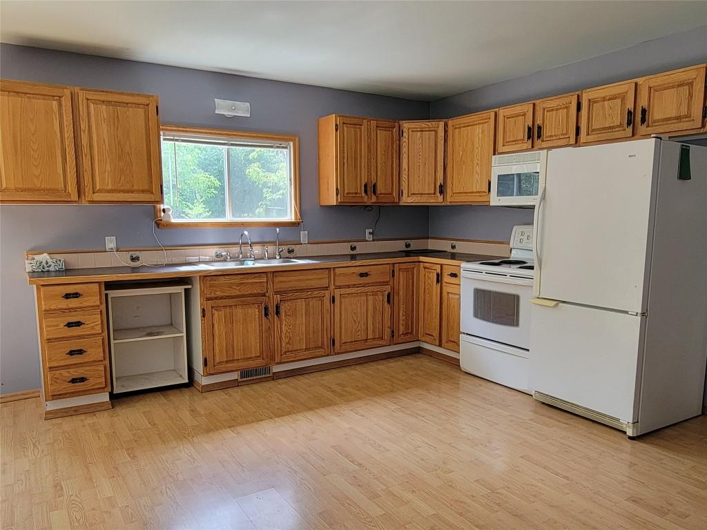 









6780


Mead

Road,
Jaffray,




BC
V0B 1T0

