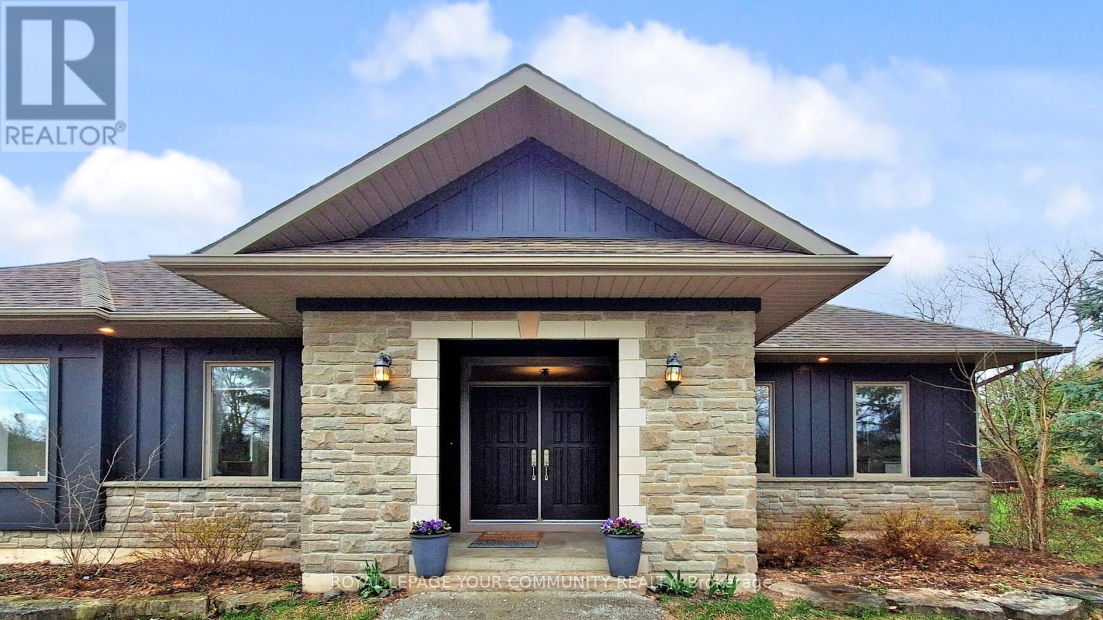 












4499 SIDEROAD 15 SIDE ROAD

,
New Tecumseth,




Ontario
L0L1L0

