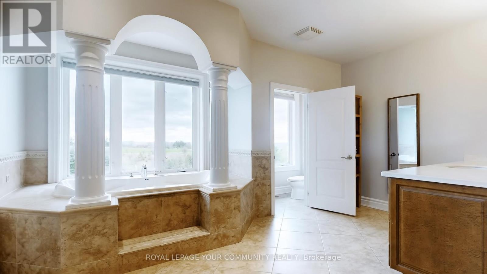 












4499 SIDEROAD 15 SIDE ROAD

,
New Tecumseth,




Ontario
L0L1L0

