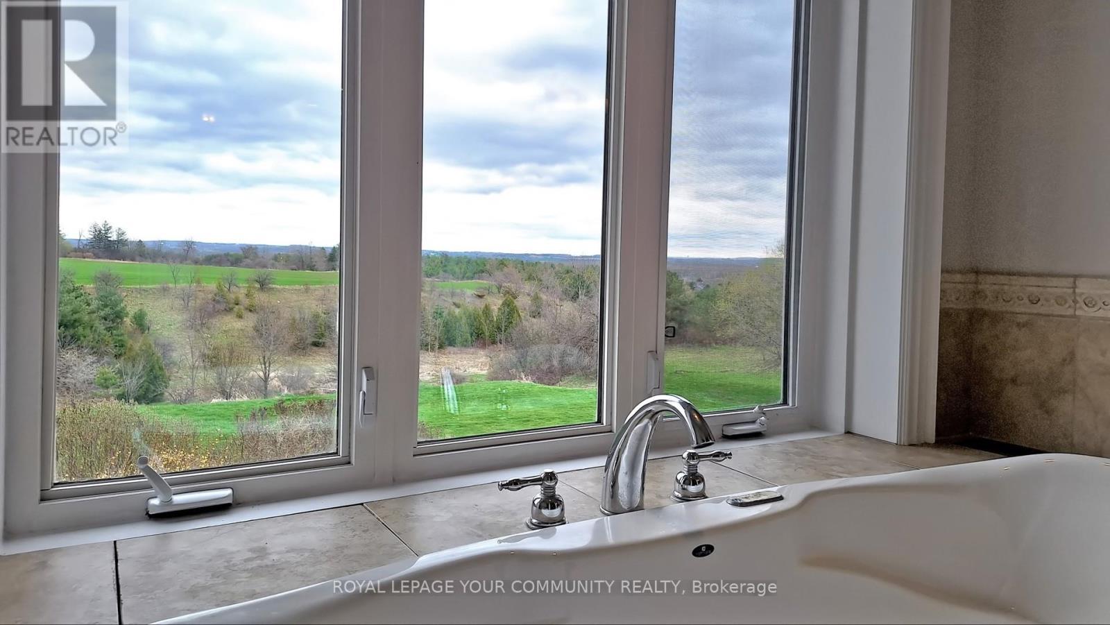 












4499 SIDEROAD 15 SIDE ROAD

,
New Tecumseth,




Ontario
L0L1L0

