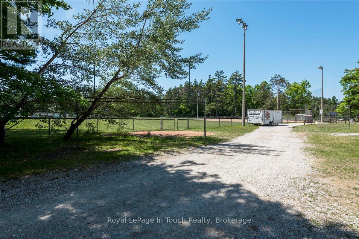 












14 MAPLEGATE ROAD

,
Tiny (Wyevale),




Ontario
L0L2T0

