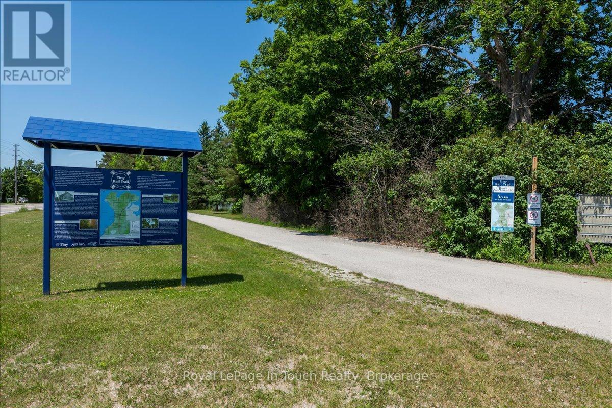 












14 MAPLEGATE ROAD

,
Tiny (Wyevale),




Ontario
L0L2T0

