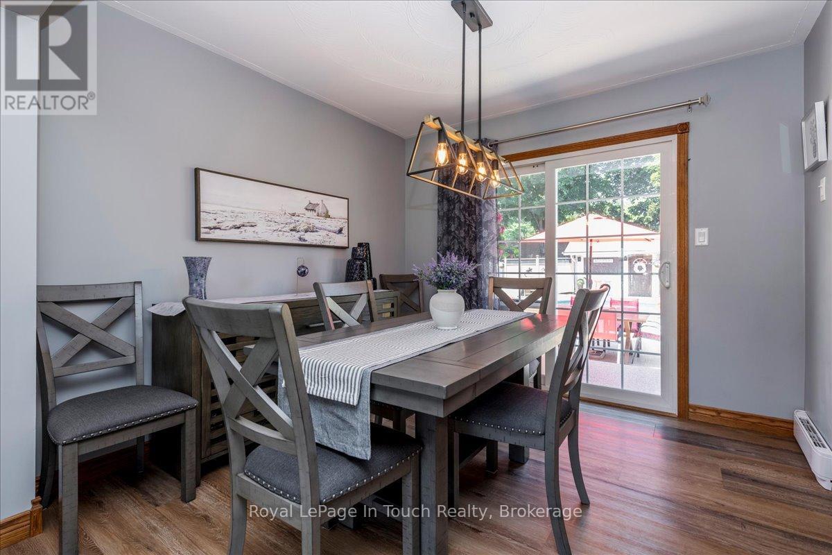 












14 MAPLEGATE ROAD

,
Tiny (Wyevale),




Ontario
L0L2T0

