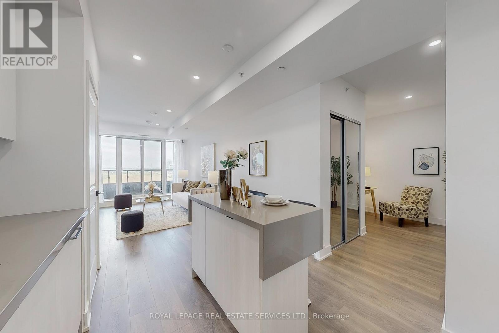 












1117 - 2489 TAUNTON ROAD

,
Oakville,




Ontario
L6H3R9

