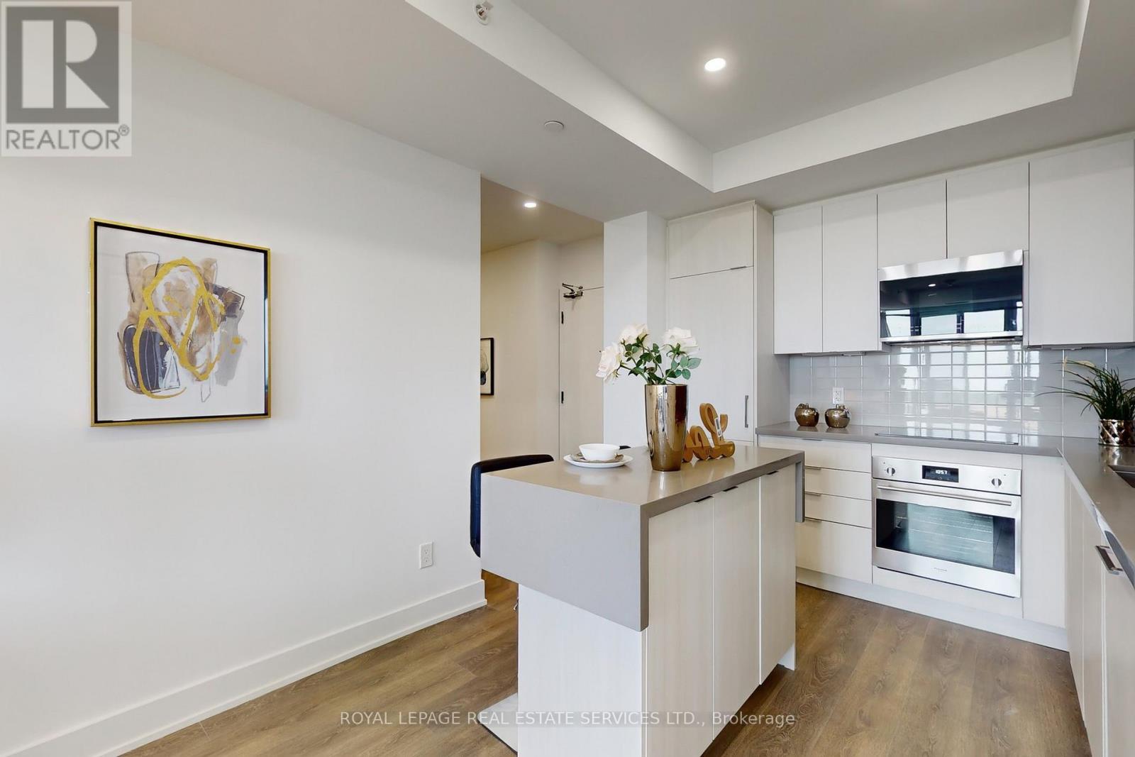 












1117 - 2489 TAUNTON ROAD

,
Oakville,




Ontario
L6H3R9

