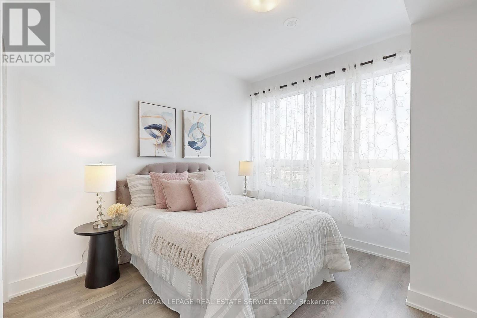 












1117 - 2489 TAUNTON ROAD

,
Oakville,




Ontario
L6H3R9

