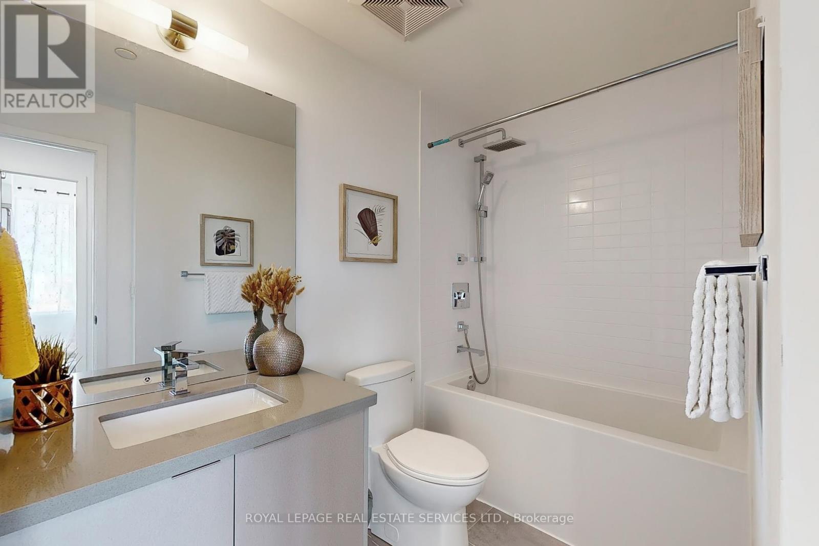 












1117 - 2489 TAUNTON ROAD

,
Oakville,




Ontario
L6H3R9


