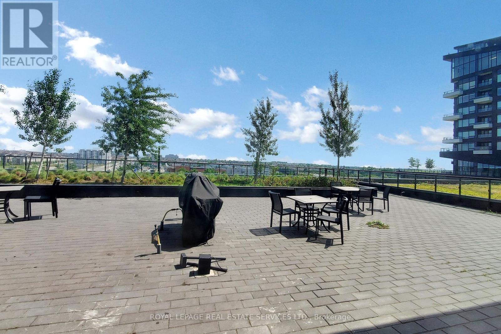 












1117 - 2489 TAUNTON ROAD

,
Oakville,




Ontario
L6H3R9

