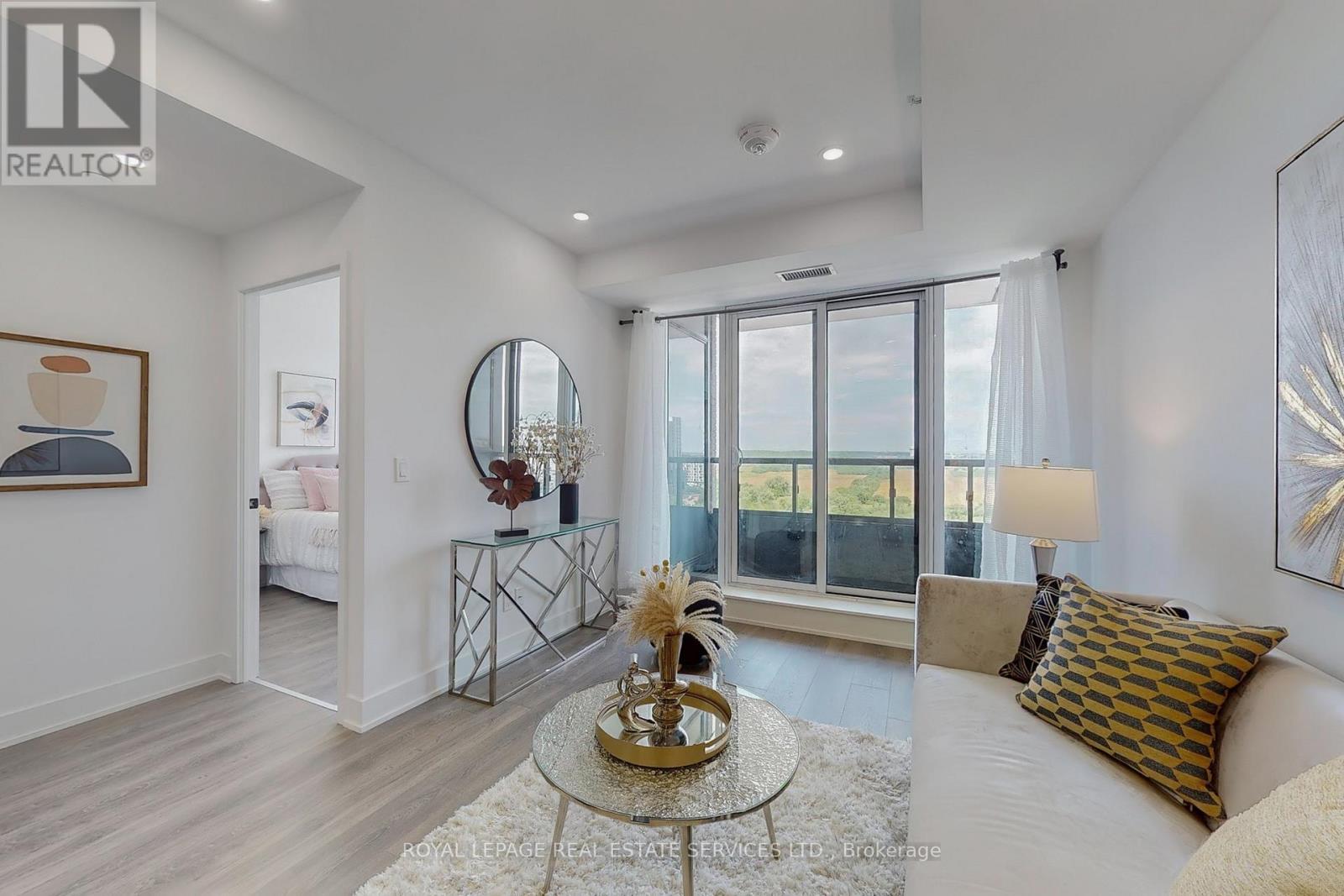 












1117 - 2489 TAUNTON ROAD

,
Oakville,




Ontario
L6H3R9

