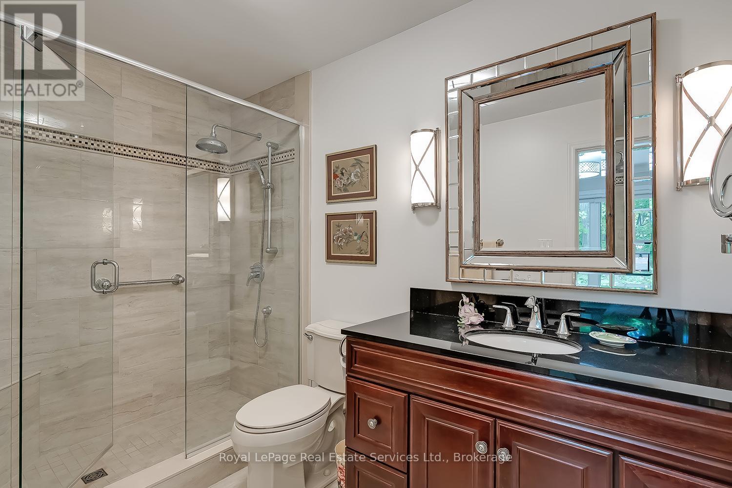 












1933 FOUR SEASONS DRIVE

,
Burlington (Tyandaga),




Ontario
L7P2Y3

