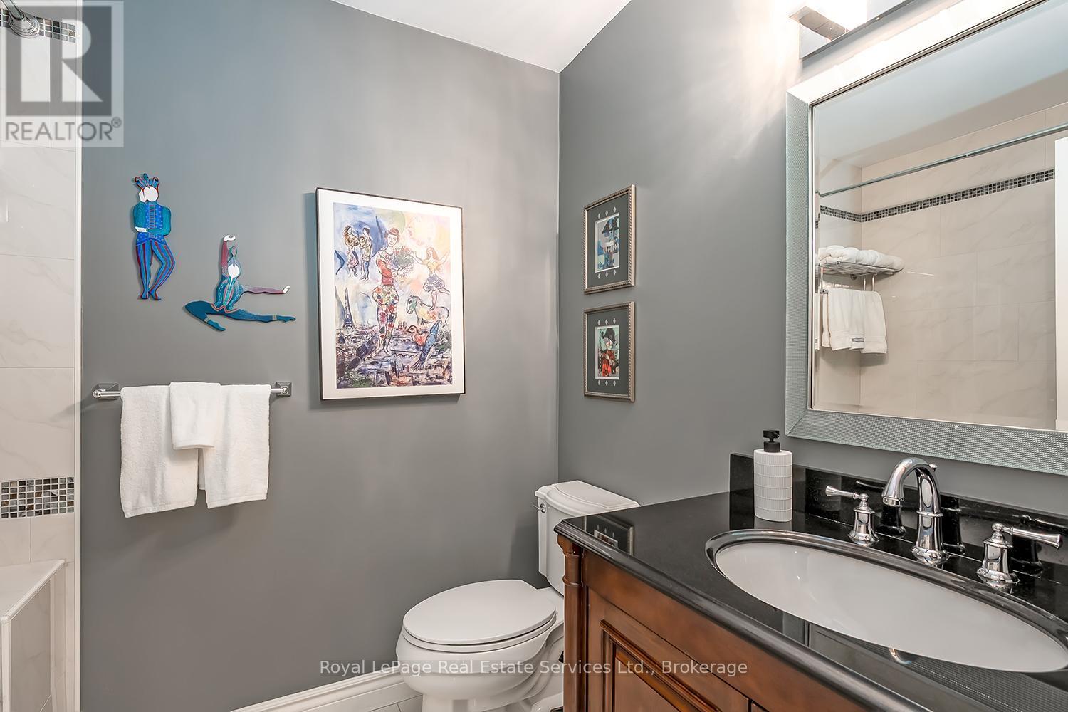 












1933 FOUR SEASONS DRIVE

,
Burlington (Tyandaga),




Ontario
L7P2Y3

