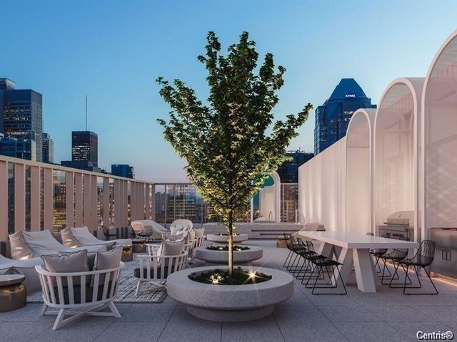 









360


Rue Mayor

, 1713,
Ville-Marie (Montréal),




QC
H3A0J4

