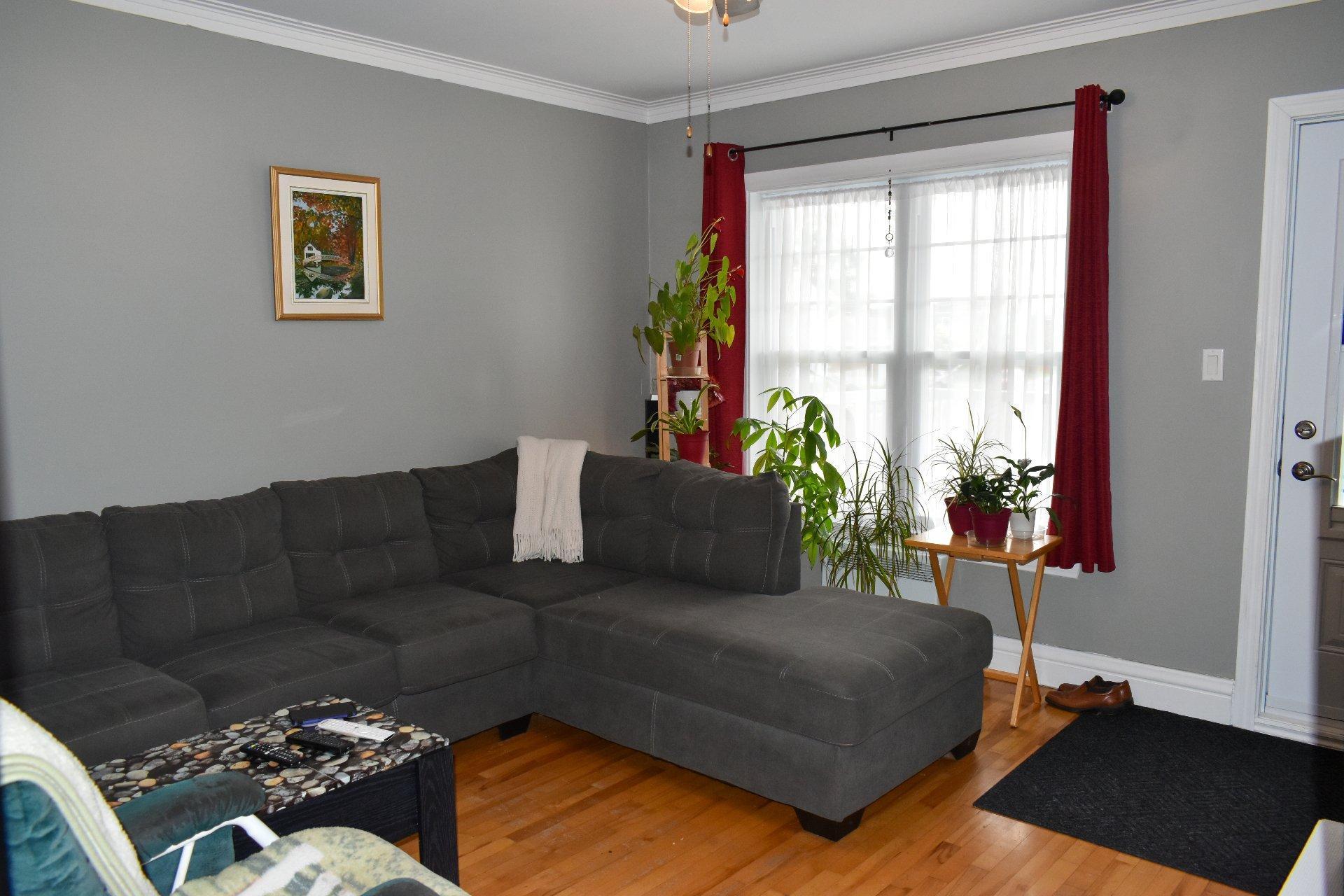 









270

 - 272


Rue Moisan

,
Drummondville,




QC
J2C1X1

