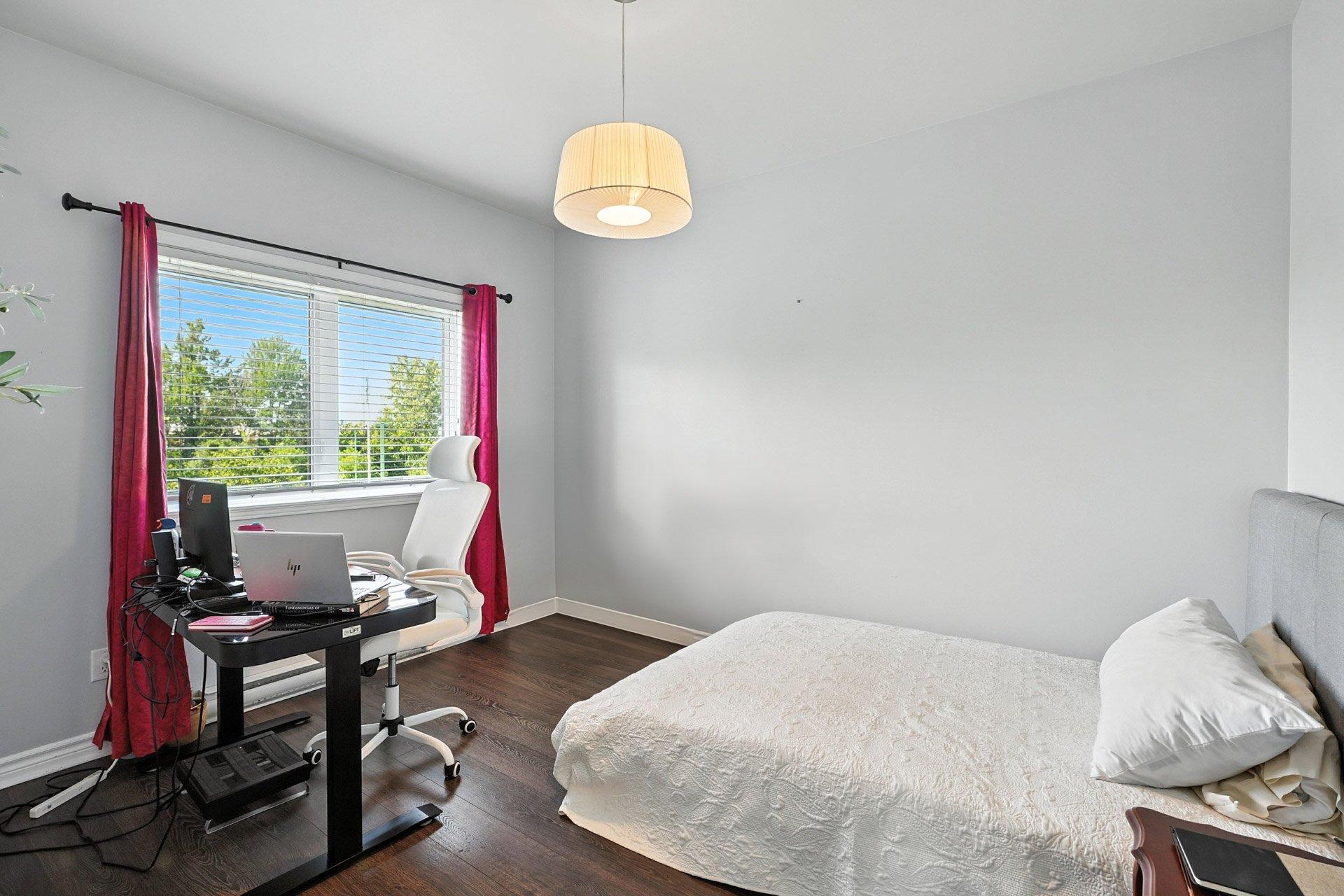









20


Rue de Munich

, 10,
Gatineau (Aylmer),




QC
J9J1N3

