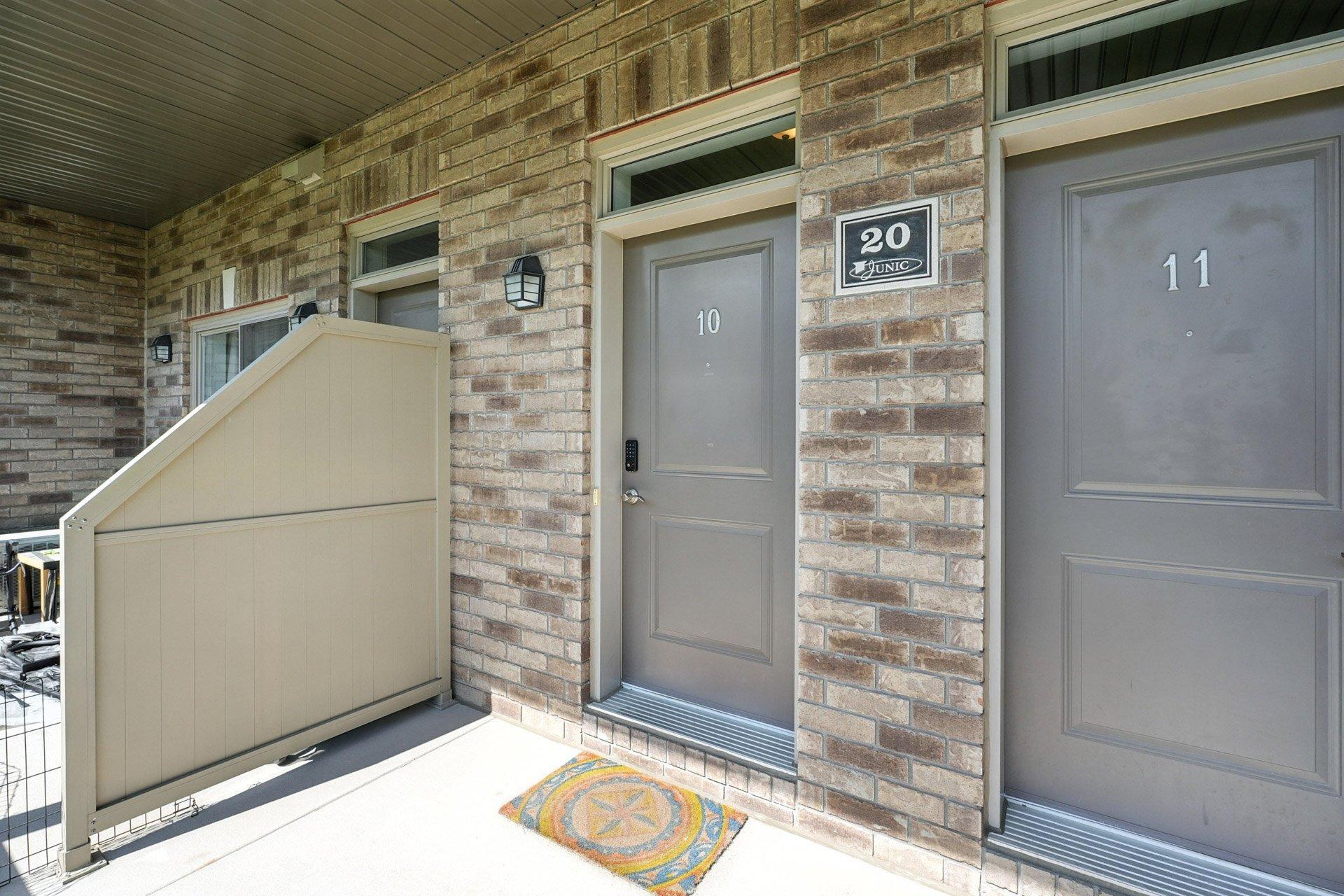 









20


Rue de Munich

, 10,
Gatineau (Aylmer),




QC
J9J1N3

