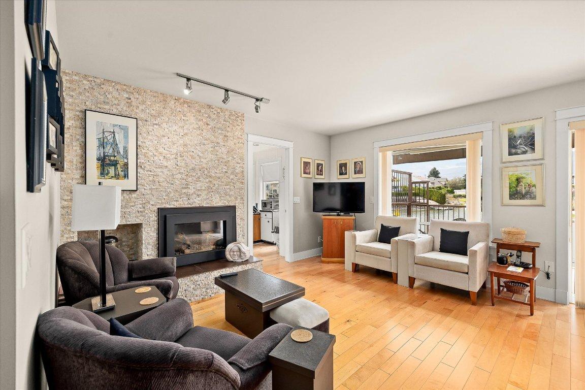 









1670


Pritchard

Drive,
West Kelowna,




BC
V4T 1X5

