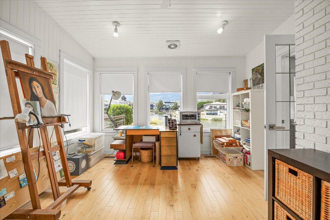 









1670


Pritchard

Drive,
West Kelowna,




BC
V4T 1X5

