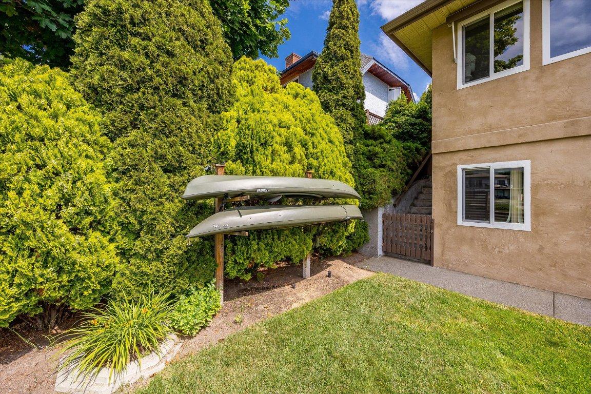 









1670


Pritchard

Drive,
West Kelowna,




BC
V4T 1X5

