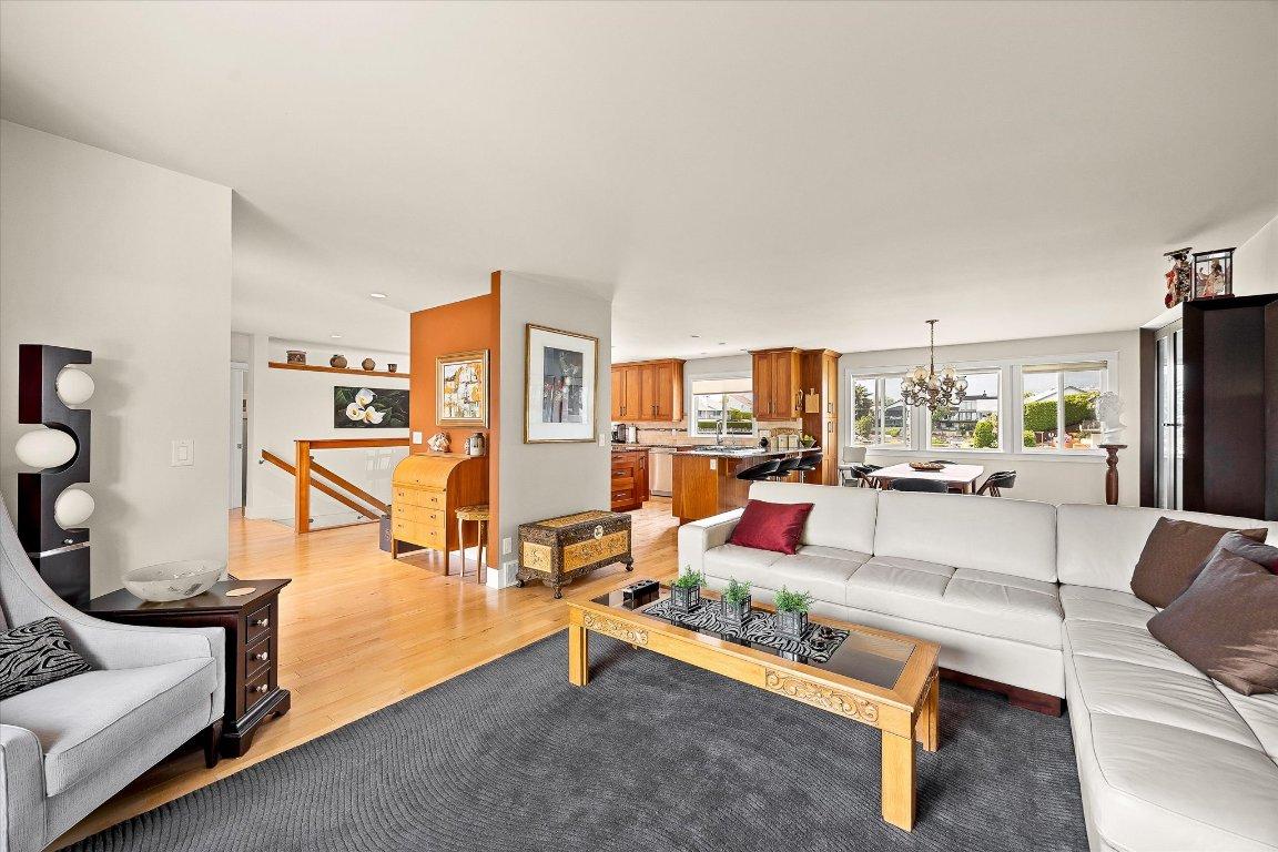 









1670


Pritchard

Drive,
West Kelowna,




BC
V4T 1X5

