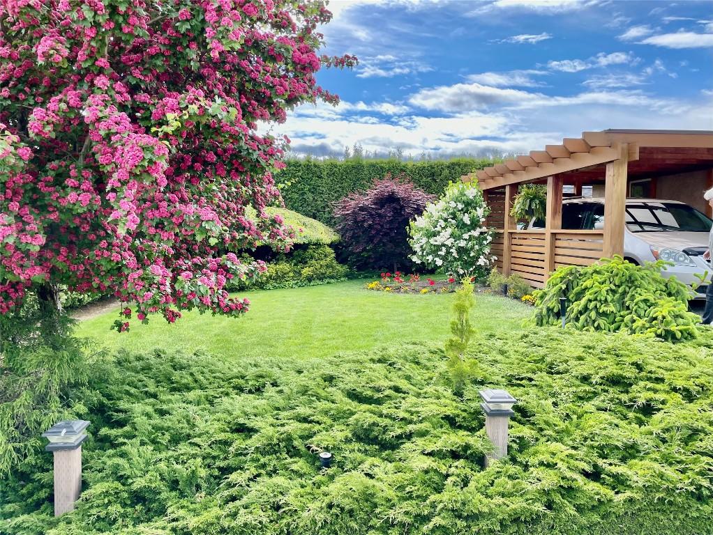 









1670


Pritchard

Drive,
West Kelowna,




BC
V4T 1X5

