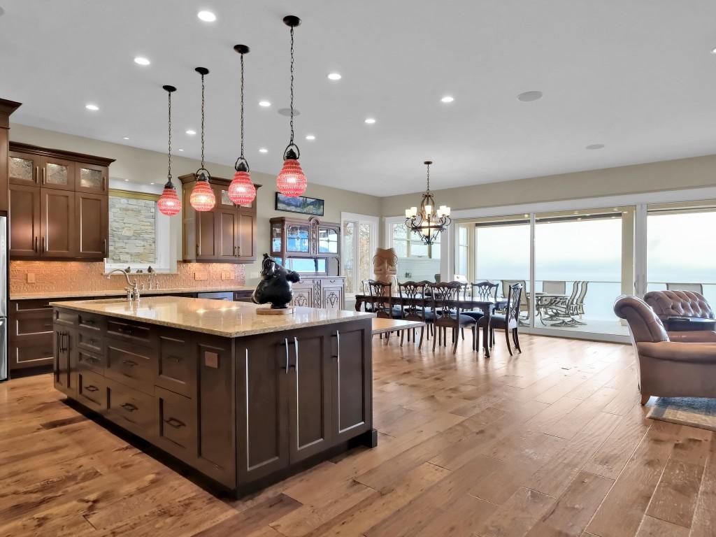 









5251


Buchanan

Road,
Peachland,




BC
V0H 1X1

