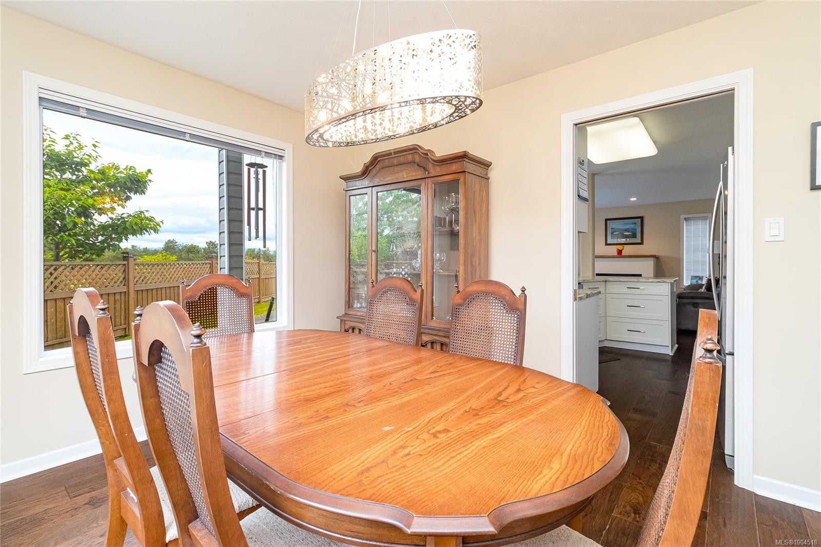 









639


Eagle Tree

Close,
Parksville,




BC
V9P 2N9

