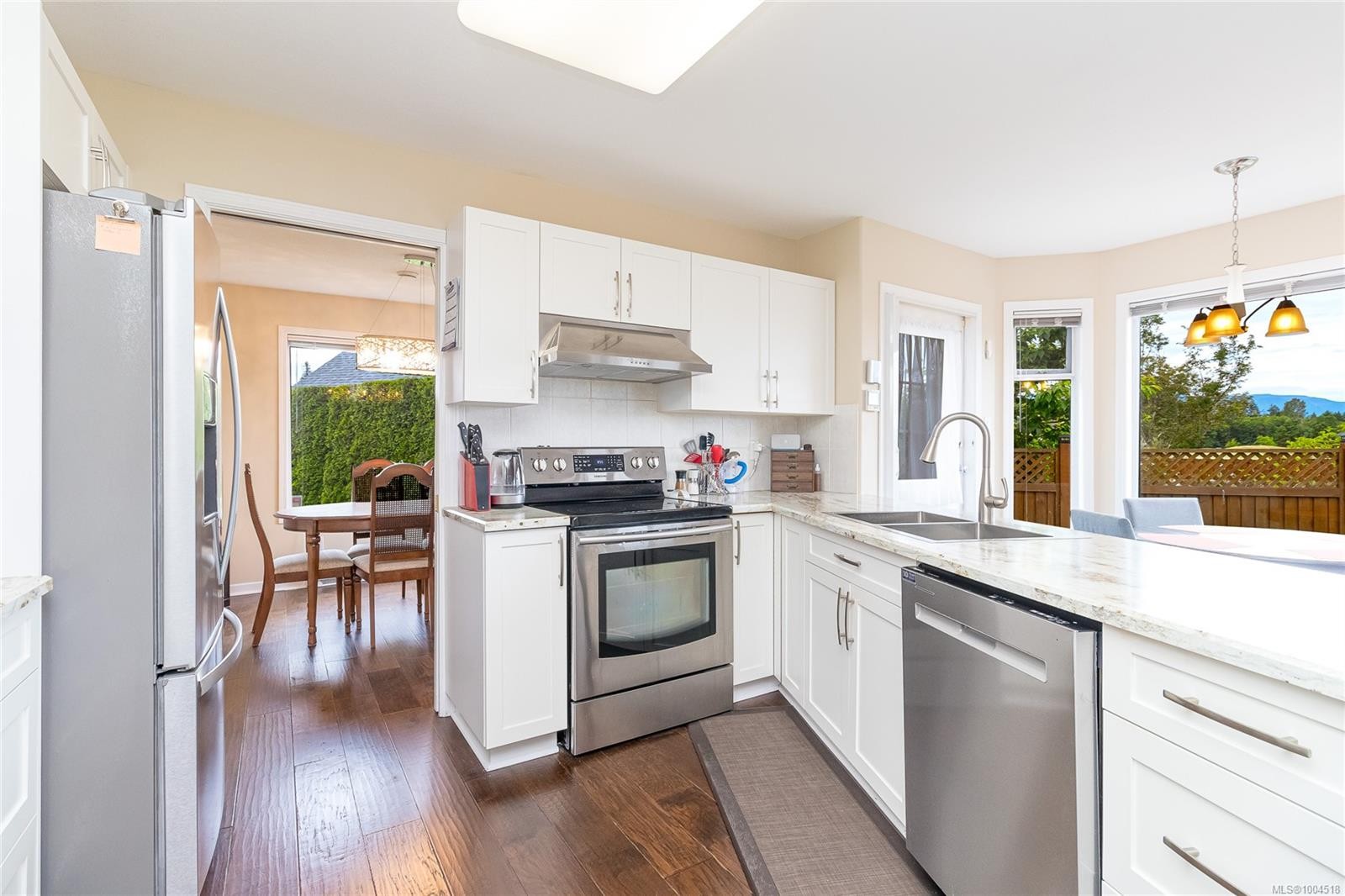 









639


Eagle Tree

Close,
Parksville,




BC
V9P 2N9

