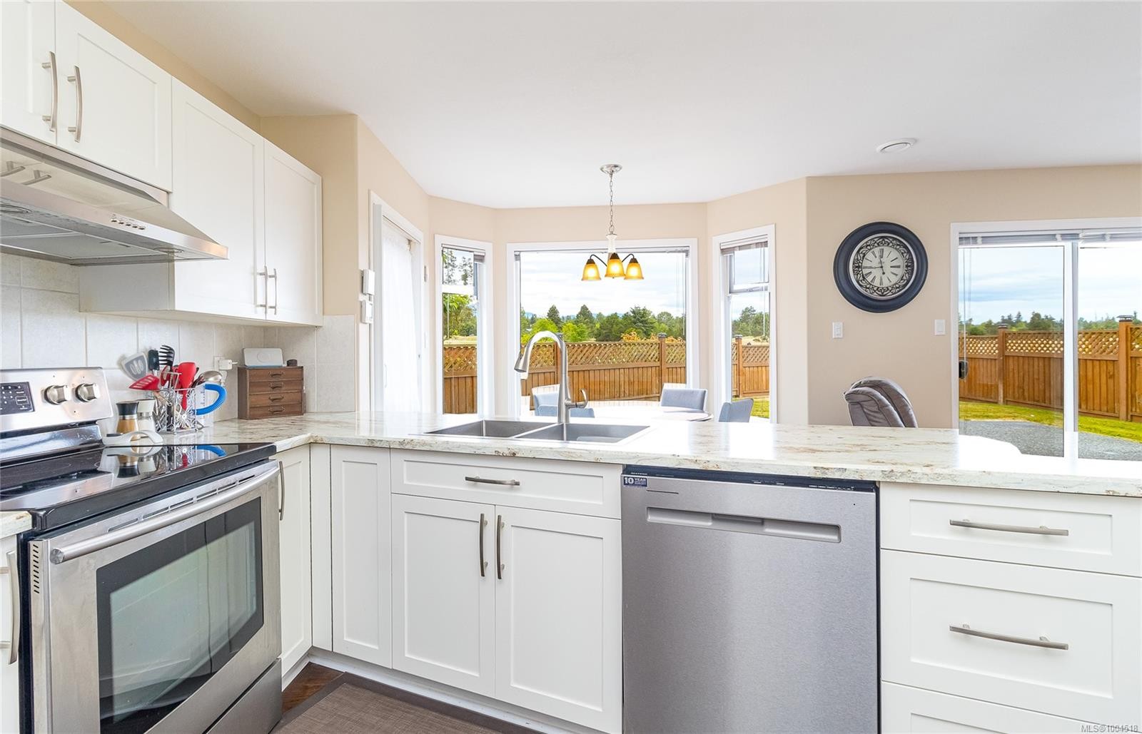 









639


Eagle Tree

Close,
Parksville,




BC
V9P 2N9

